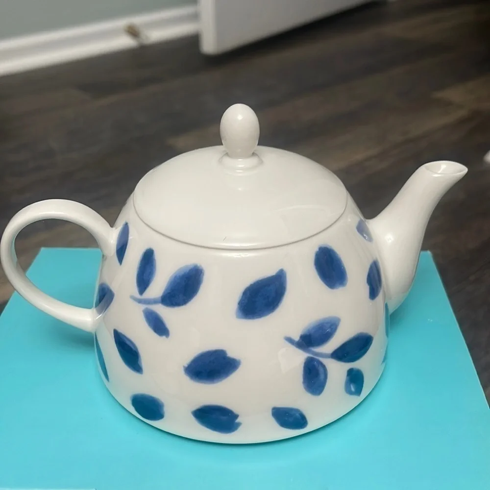 Marta Steward tea for one set